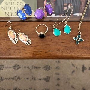 Kendra Scott set of 6. SOLD.